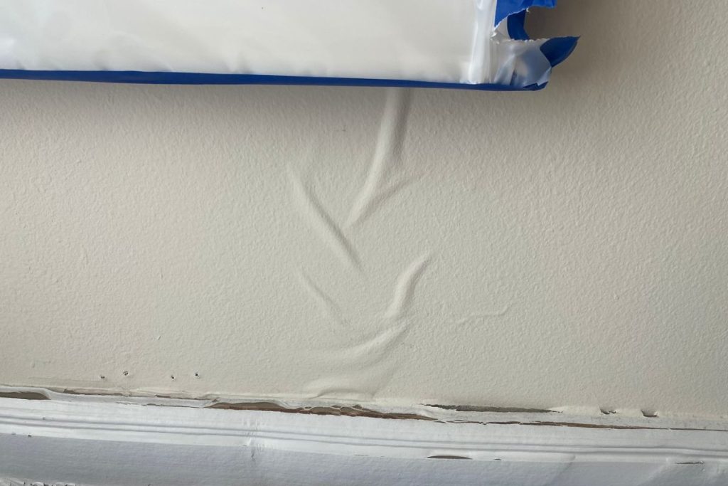 How Orange County Restoration Services Handles Wall Damage